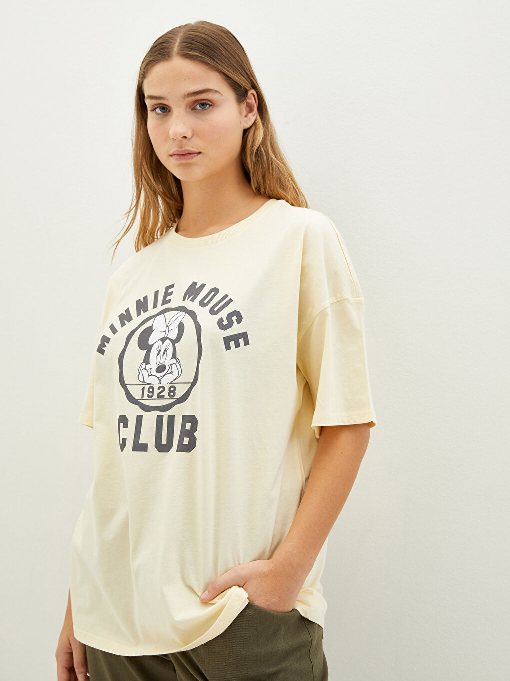 LC WAIKIKI Plus Size Crew Neck Minnie Mouse Printed Short Sleeve Cotton Women's T-Shirt -W1JP12Z8-FSF