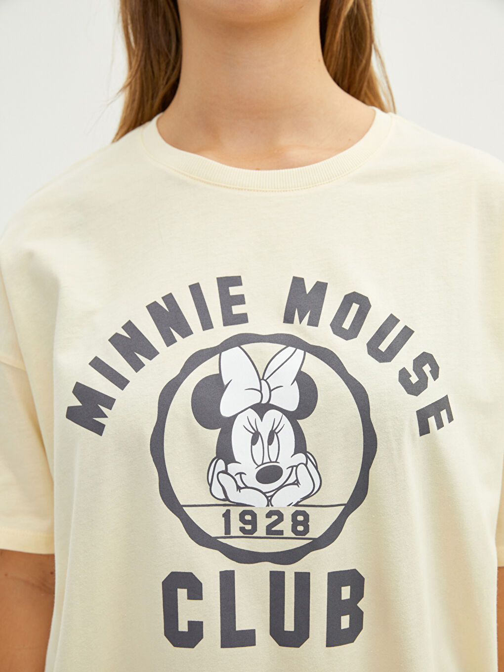 LC WAIKIKI Plus Size Crew Neck Minnie Mouse Printed Short Sleeve Cotton Women's T-Shirt -W1JP12Z8-FSF