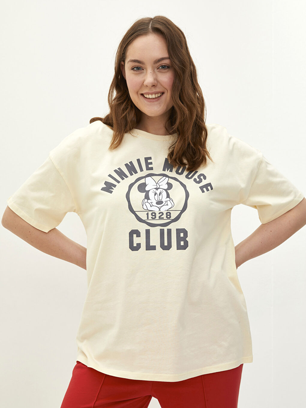 LC WAIKIKI Plus Size Crew Neck Minnie Mouse Printed Short Sleeve Cotton Women's T-Shirt -W1JP12Z8-FSF