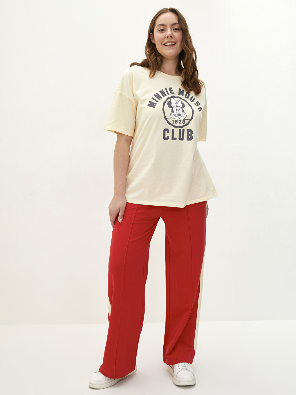 LC WAIKIKI Plus Size Crew Neck Minnie Mouse Printed Short Sleeve Cotton Women's T-Shirt -W1JP12Z8-FSF