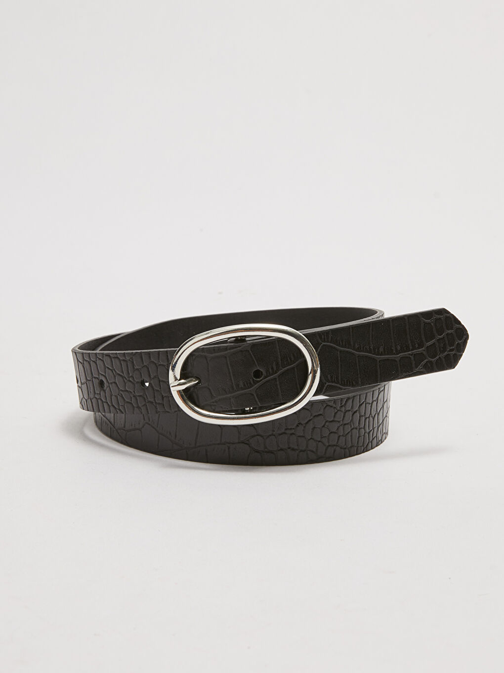 Siyah Deri Görünümlü Kendinden Desenli Kadın Kemer