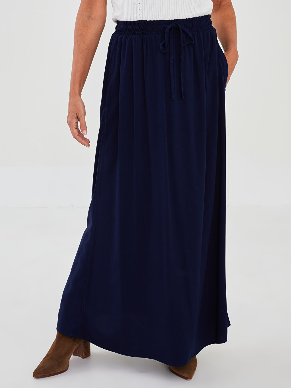 تەنورەی کمرە چەسپە ئاسایی فۆرمی بێلماندۆ بۆ ژنان-2