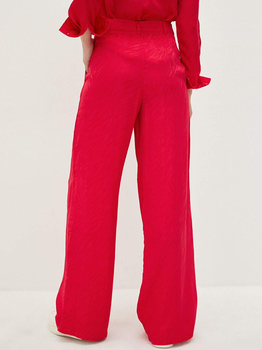 Fuşya Rahat Kalıp Kendinden Desenli Geniş Paça Viskon Kadın Pantolon-3