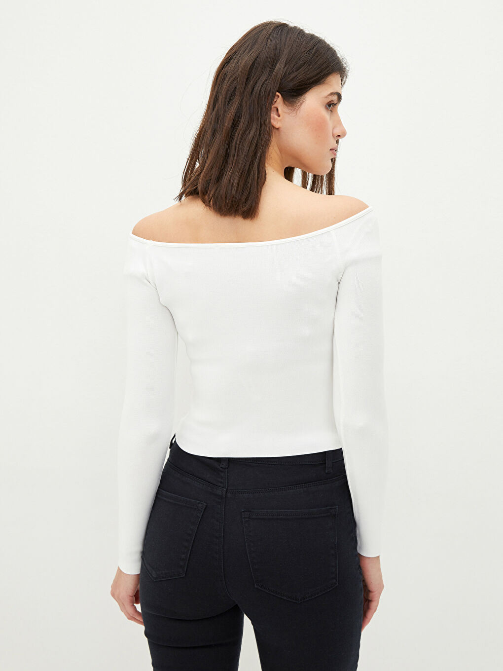 Женский трикотажный свитер с вырезом лодочкой и длинными рукавами-4