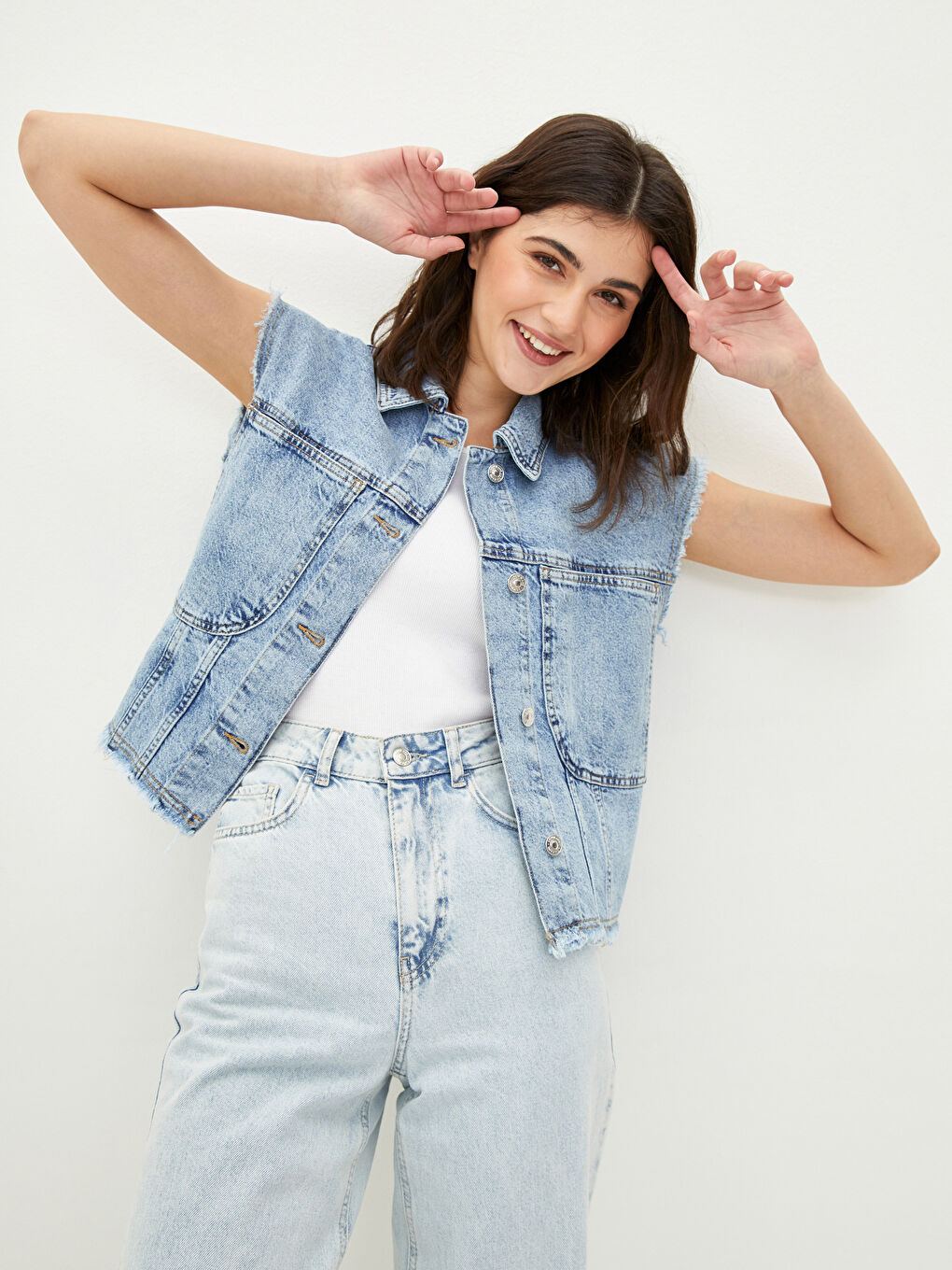 LCW Jeans Shirt Collar Plain Pocket Detailed Rodeo Women's Jean Vest -W1JS31Z8-507