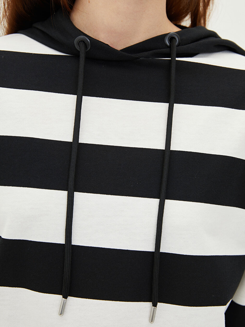 Gestreifte Langarm-Sweatshirt-Tunika mit Kapuze für Damen-2