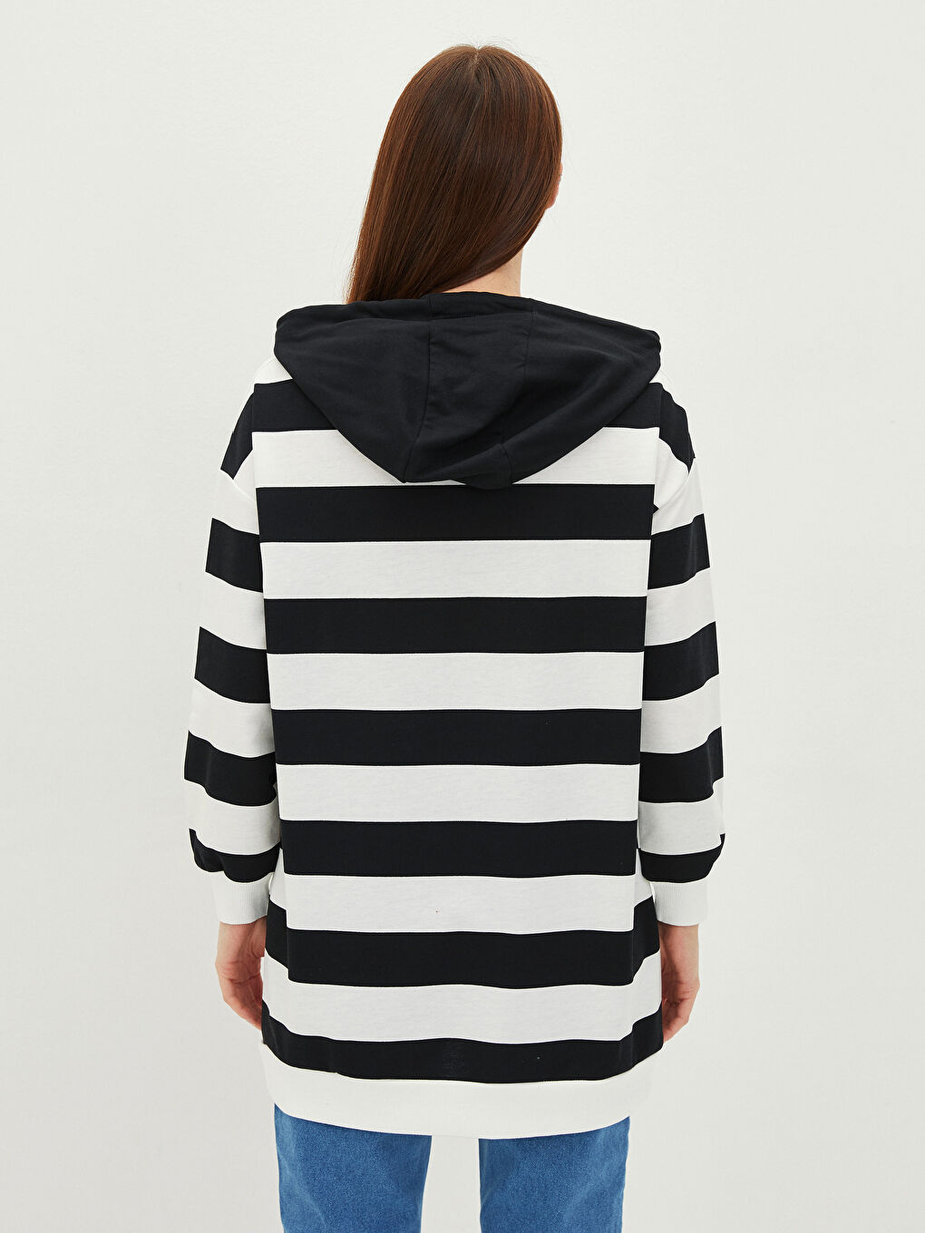Gestreifte Langarm-Sweatshirt-Tunika mit Kapuze für Damen-4