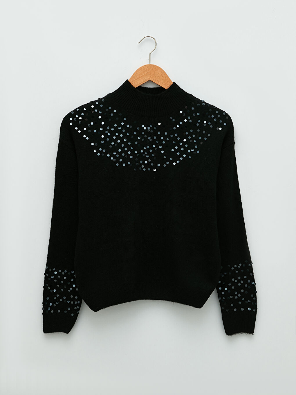 Siyah Yarım Balıkçı Yaka Pul İşlemeli Uzun Kollu Kadın Triko Kazak-5