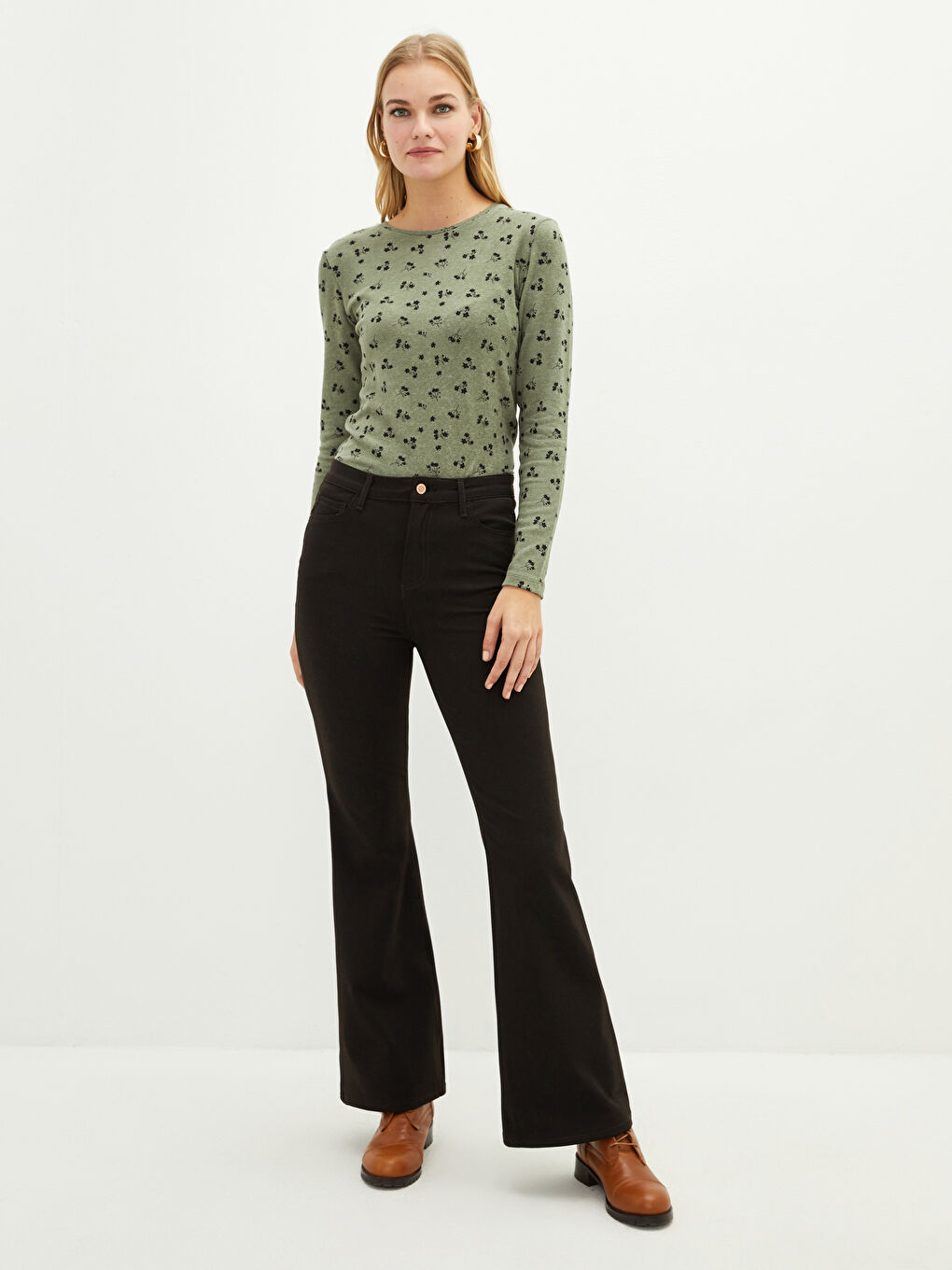 Haki Bisiklet Yaka Baskılı Uzun Kollu Kadın Tişört-2