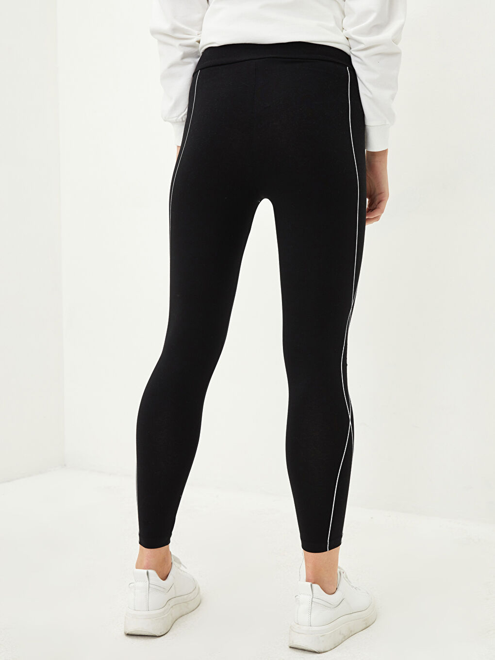 بنطلون طماق مخطط بخصر مطاطي للسيدات-4