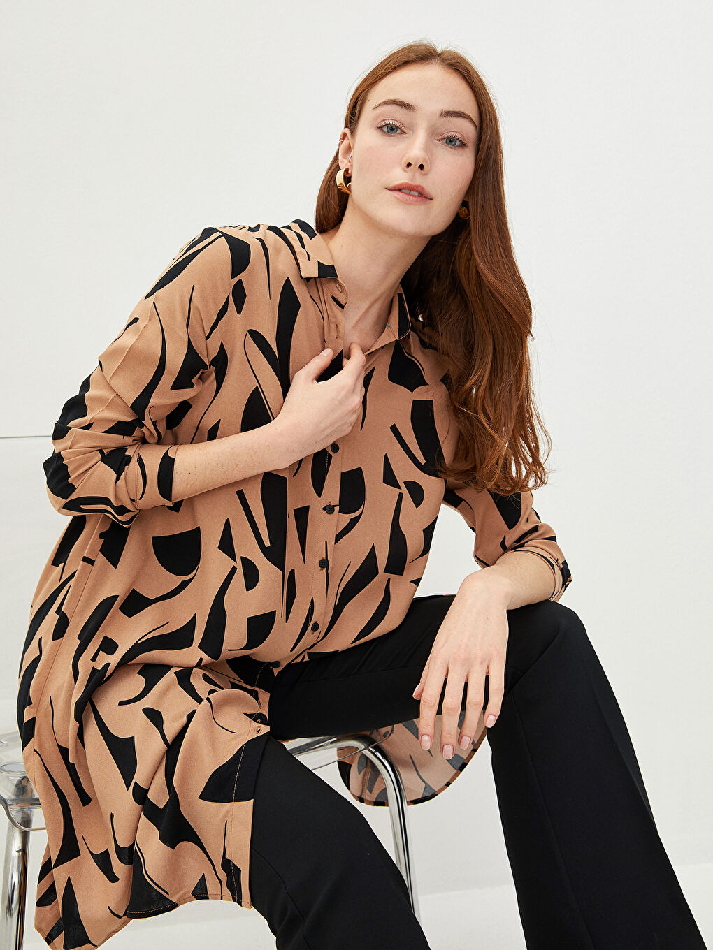 قميص تونيك بوبلين منقوش للسيدات