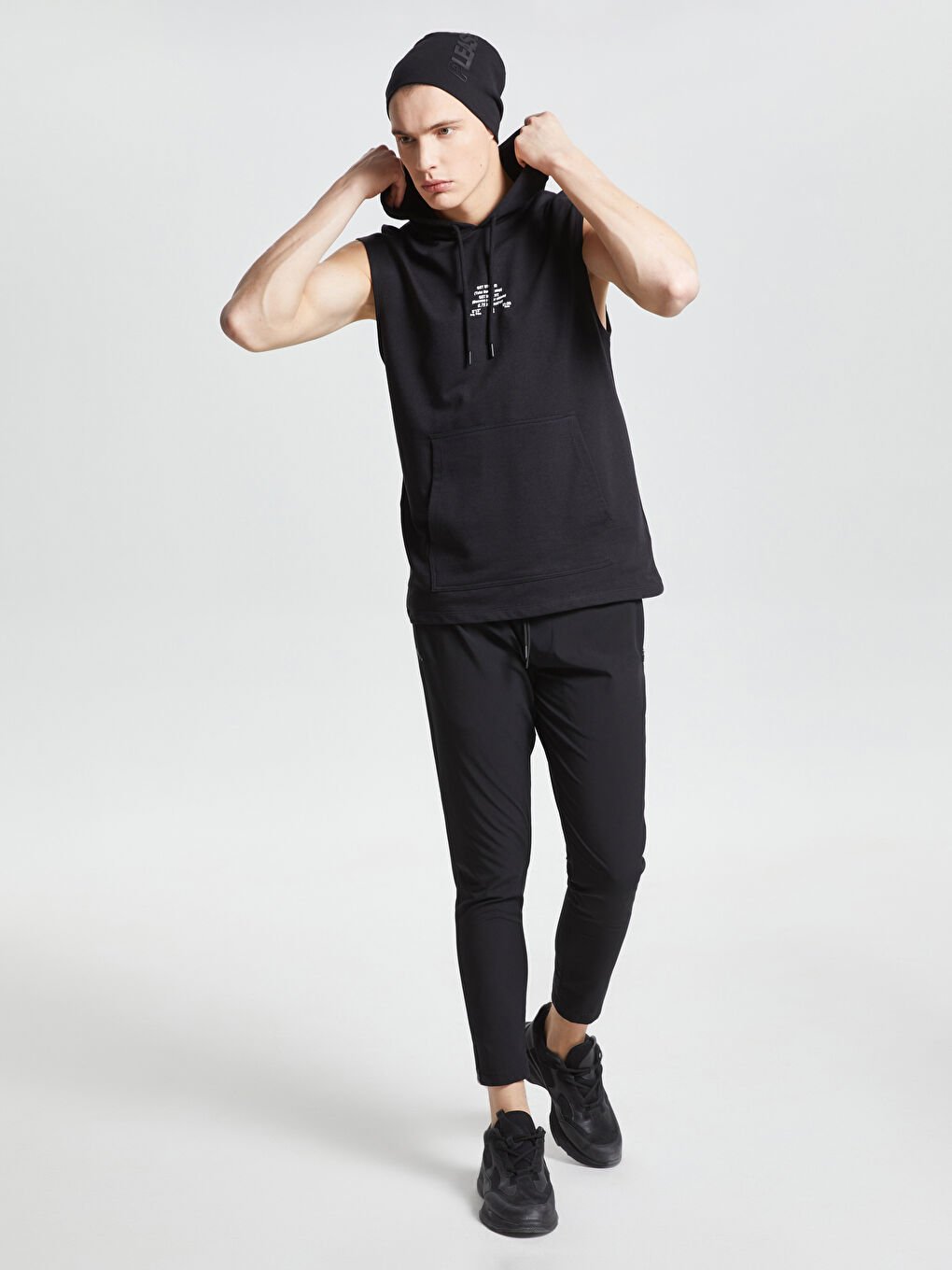 Siyah Yazı Baskılı Erkek Pamuklu Bere-2