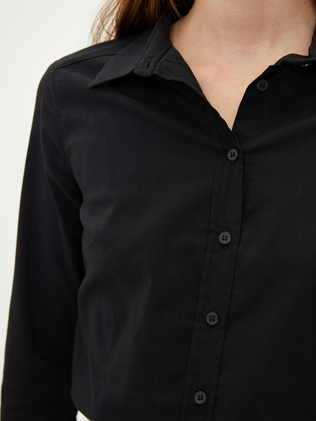 Siyah Önden Düğme Kapamalı Düz Uzun Kollu Poplin Kadın Gömlek-2