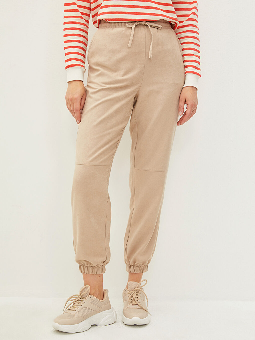 Ženske Jogger Pantalone sa Elastičnim Strukem i Detaljima Džepova-5