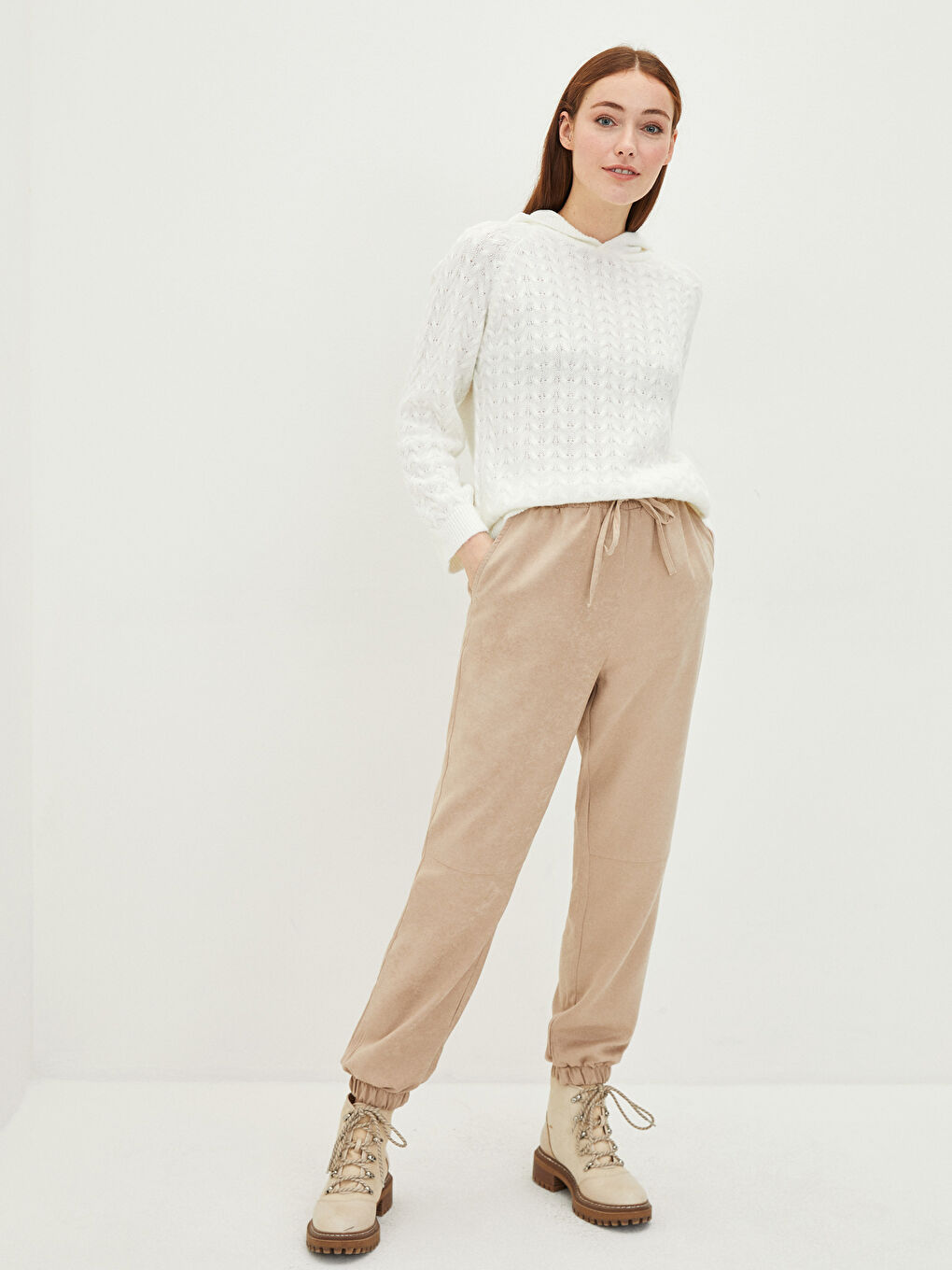 Ženske Jogger Pantalone sa Elastičnim Strukem i Detaljima Džepova-2