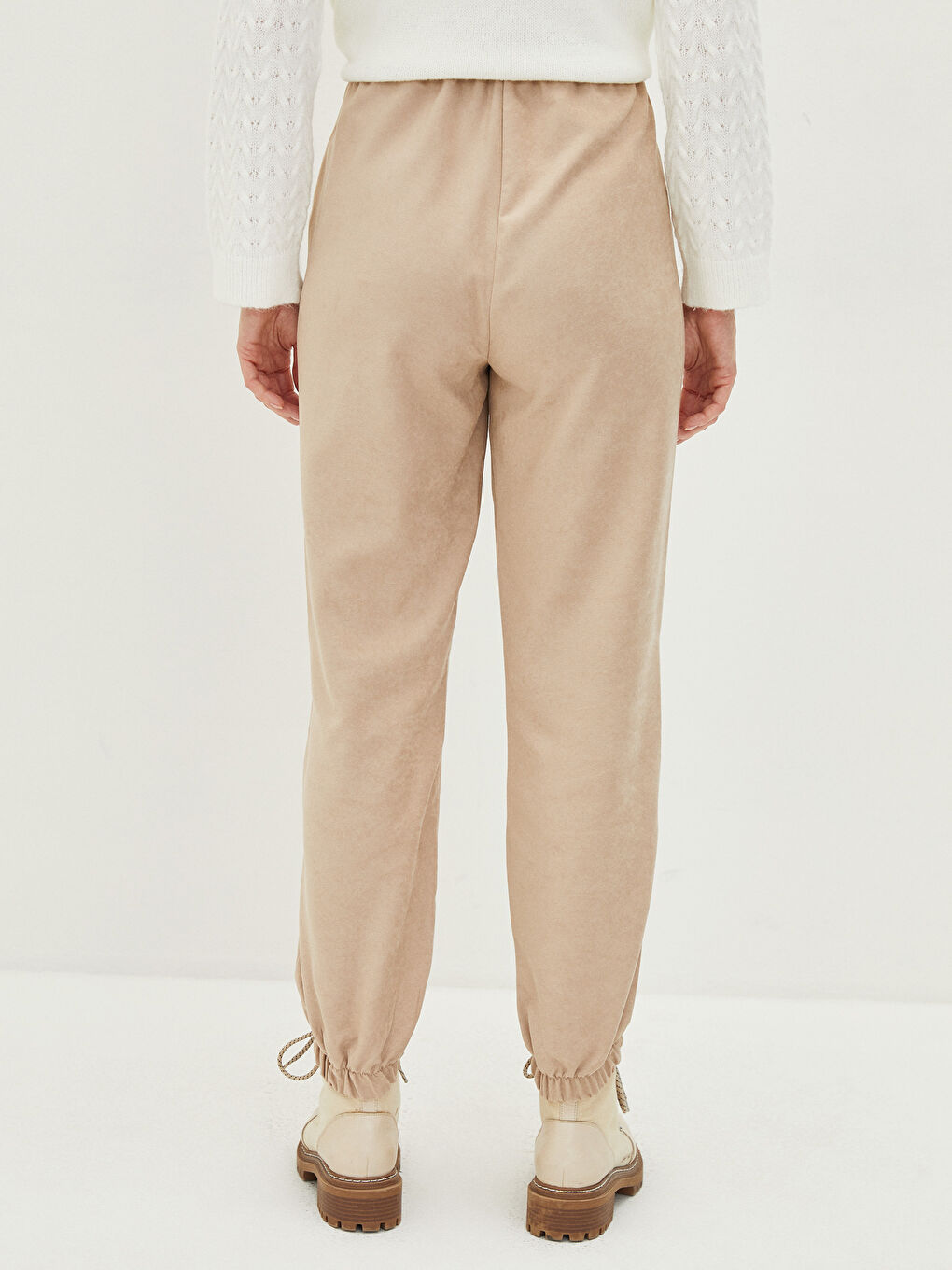 Ženske Jogger Pantalone sa Elastičnim Strukem i Detaljima Džepova-8