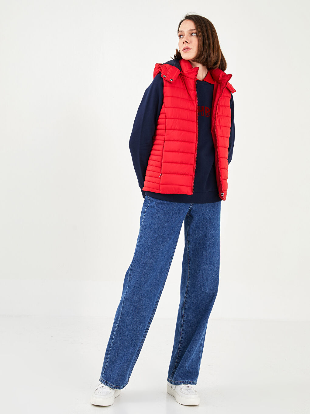 Kırmızı Kadın Kapüşonlu Düz Şişme Yelek