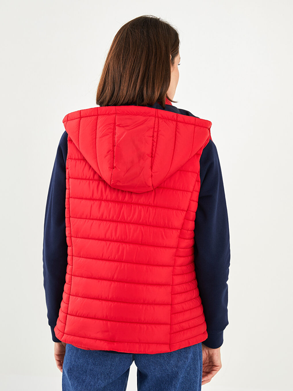 Kırmızı Kadın Kapüşonlu Düz Şişme Yelek-4