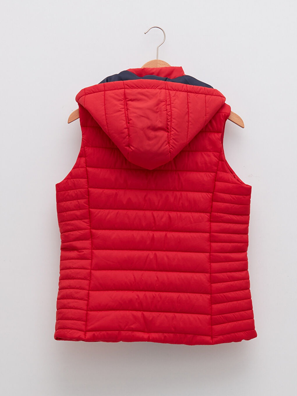 Kırmızı Kadın Kapüşonlu Düz Şişme Yelek-6