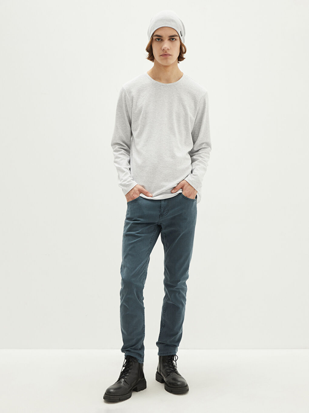 LCW Casual Gri Bisiklet Yaka Uzun Kollu Erkek Basic Sweatshirt - 2