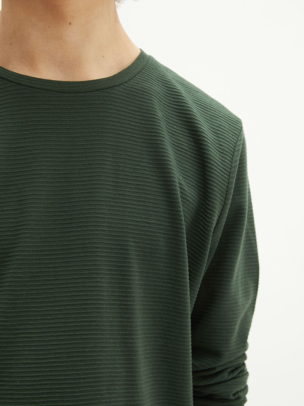 سويت شيرت أساسي كم طويل ياقة دائرية للرجال-3