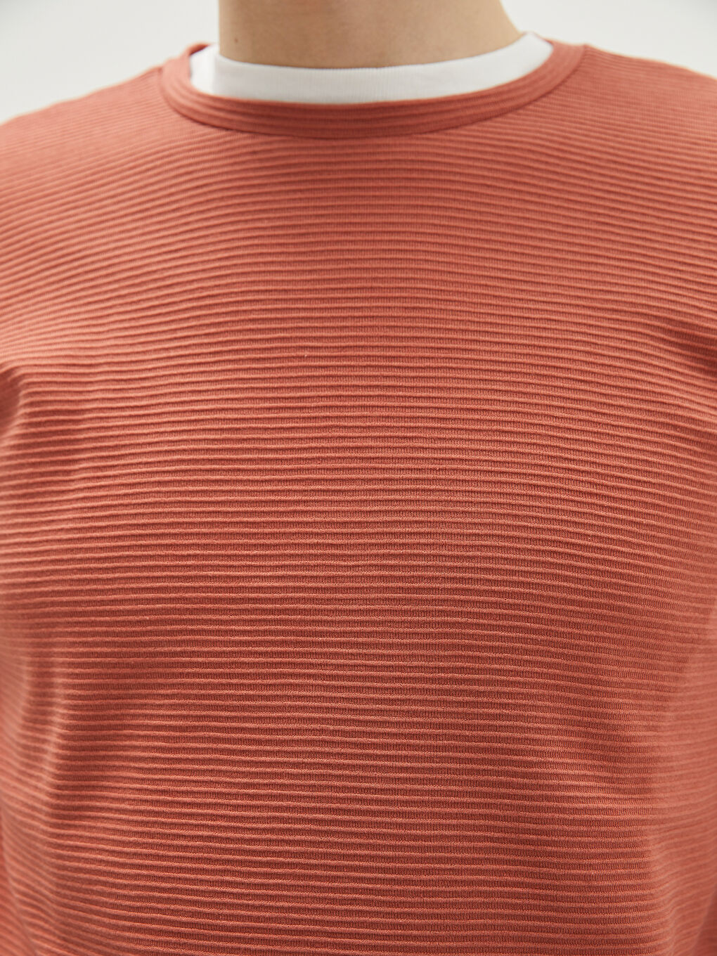 سويت شيرت أساسي كم طويل ياقة دائرية للرجال-3