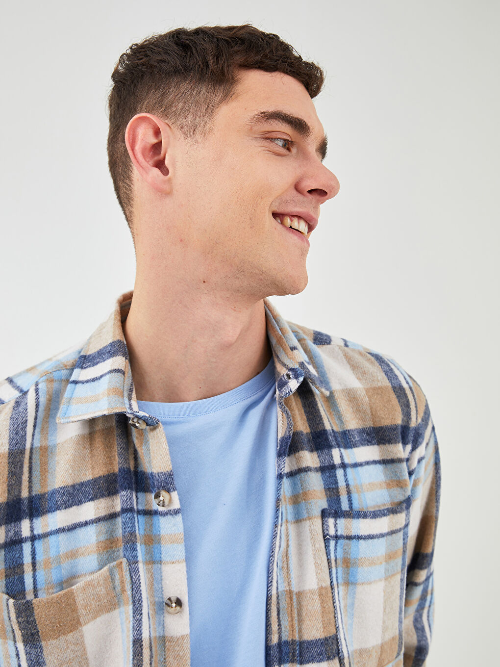 Muška karirana košulja-jakna dugih rukava regularnog kroja-2