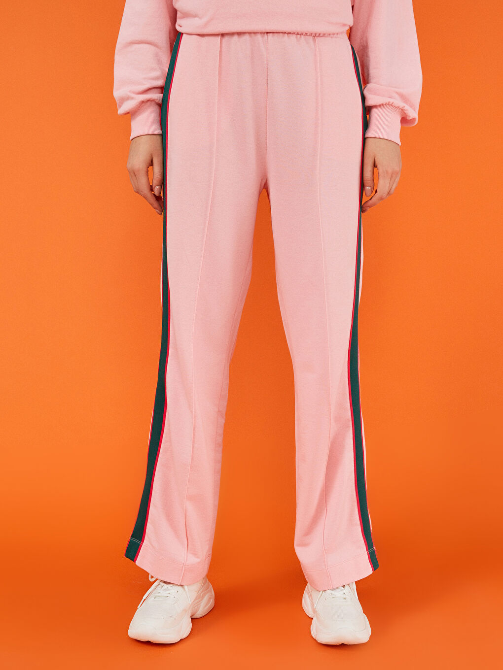 Женские спортивные штаны с эластичной талией и полосатым узором-4