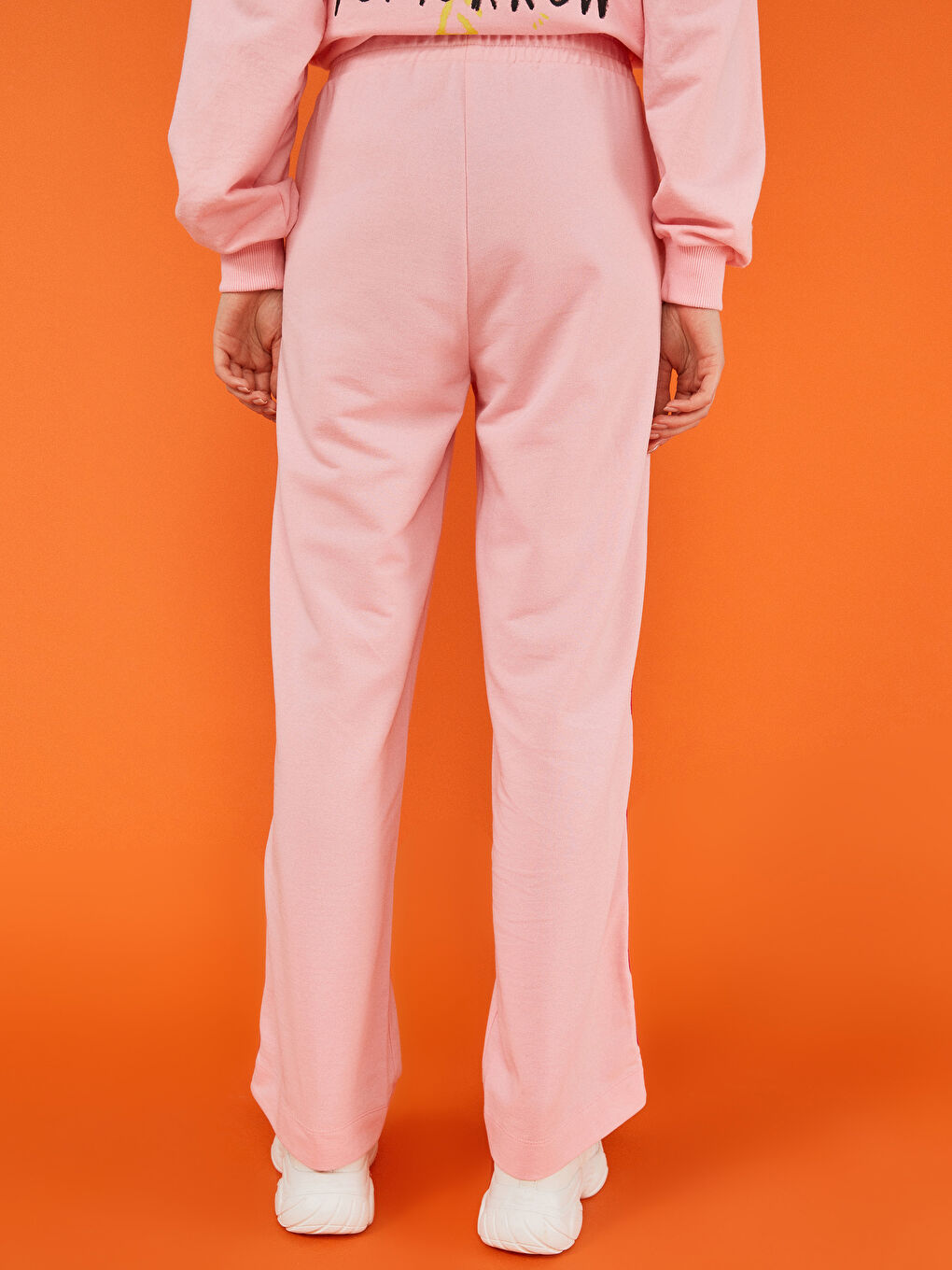 Женские спортивные штаны с эластичной талией и полосатым узором-5