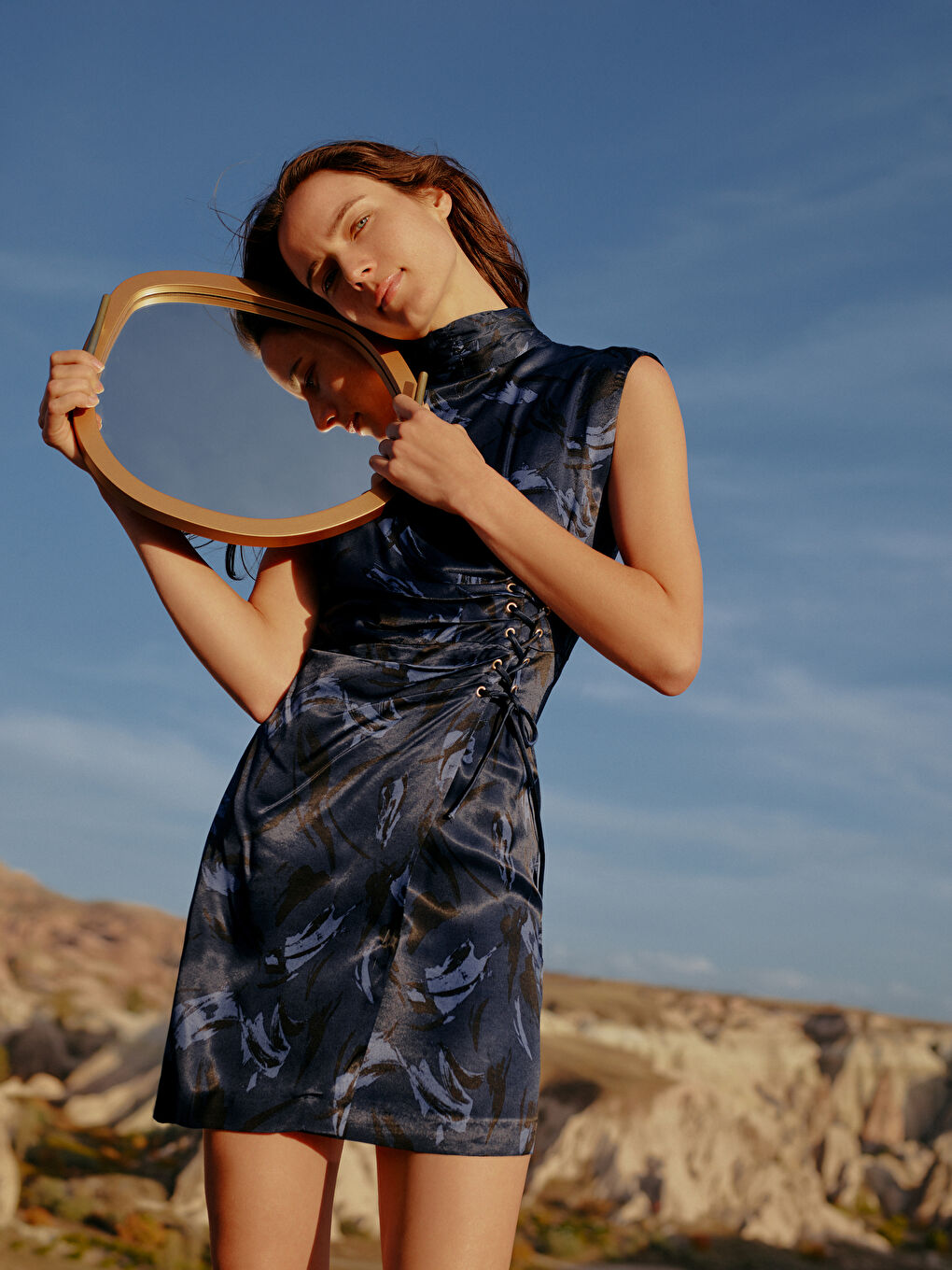 Lacivert Dik Yaka Desenli Kadın Saten Elbise-1