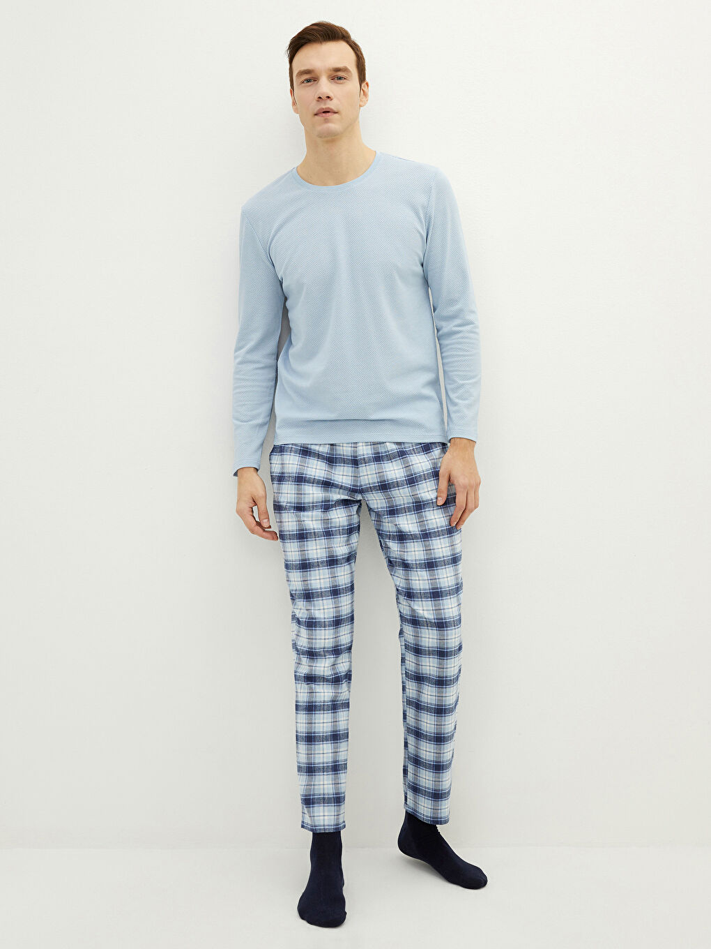 Пижамный комплект в клетку стандартного кроя для мужчин