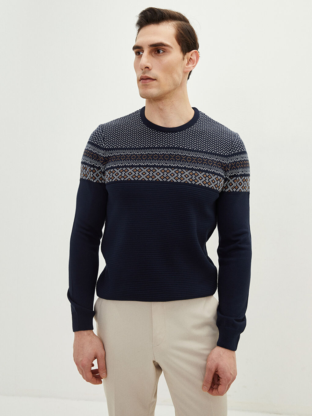 LCWAIKIKI Classic Crew Neck Long Sleeve Patterned Men's Knitwear Sweater -W1K113Z8-RFH