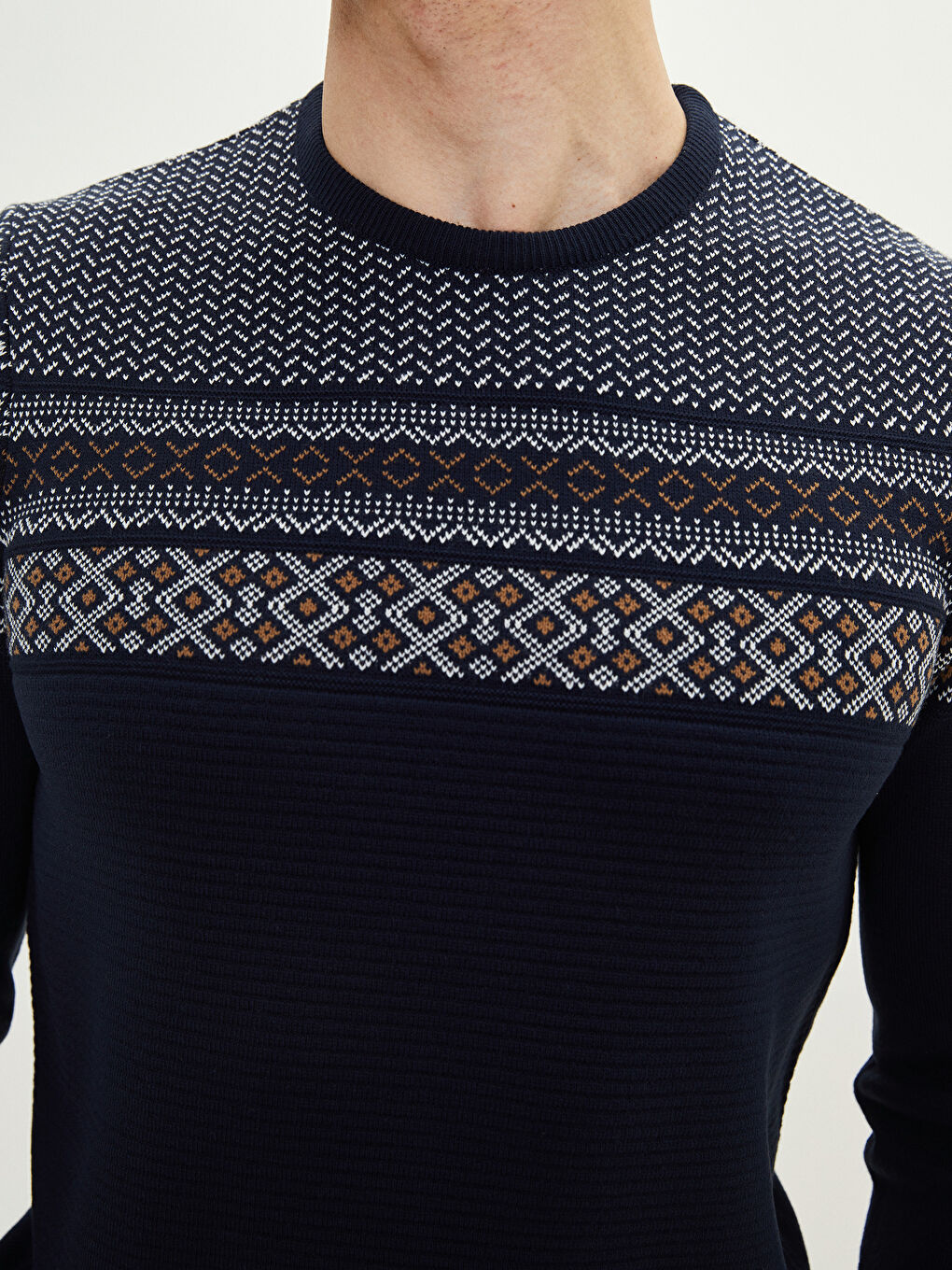 LCWAIKIKI Classic Crew Neck Long Sleeve Patterned Men's Knitwear Sweater -W1K113Z8-RFH