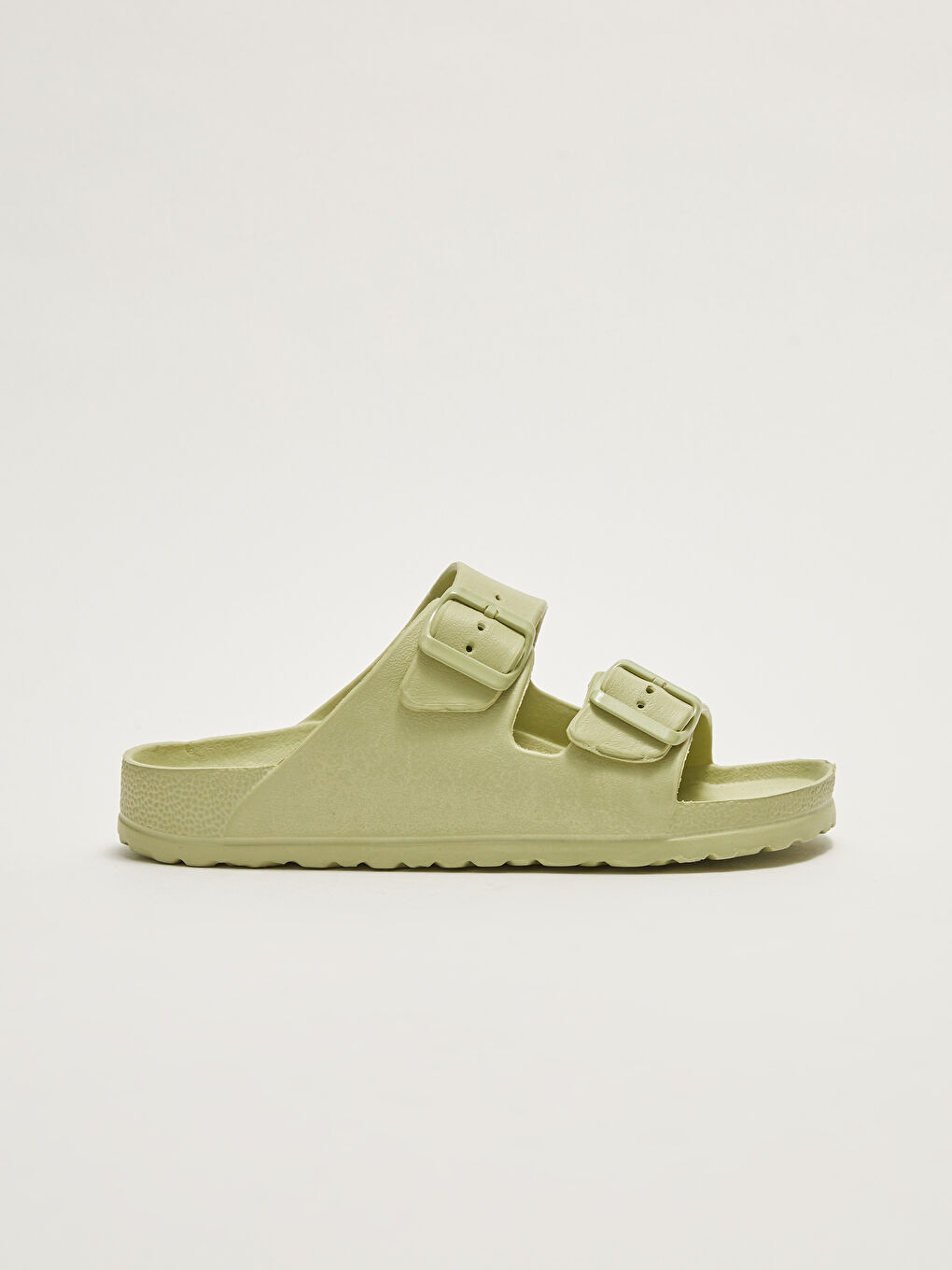 Yeşil Çift Bantlı Toka Detaylı Kadın Plaj Terliği-1