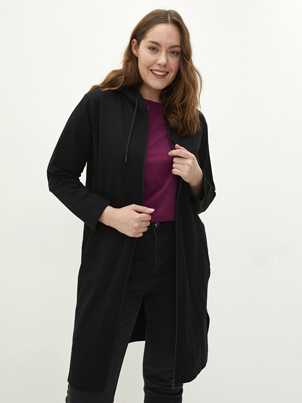 Siyah Kapüşonlu Düz Uzun Kollu Pamuklu Kadın Spor Hırka