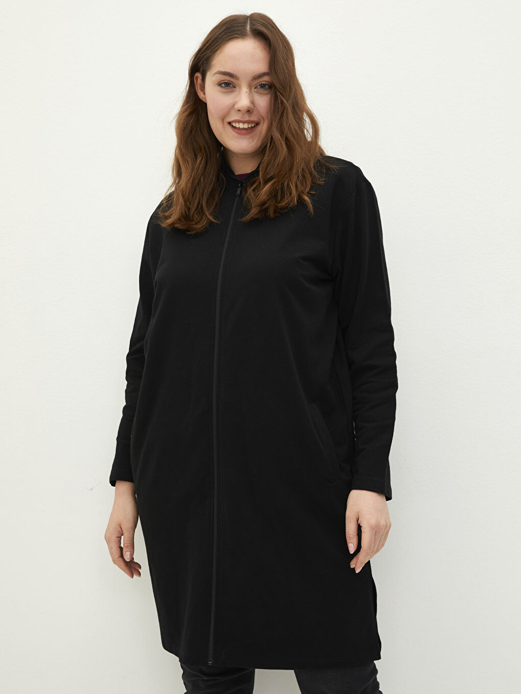 Siyah Kapüşonlu Düz Uzun Kollu Pamuklu Kadın Spor Hırka-1