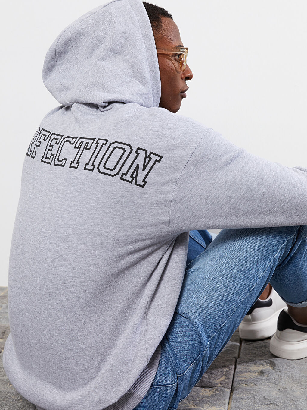 Ерлерге арналған ұзын жеңді принтті қалың худи-3