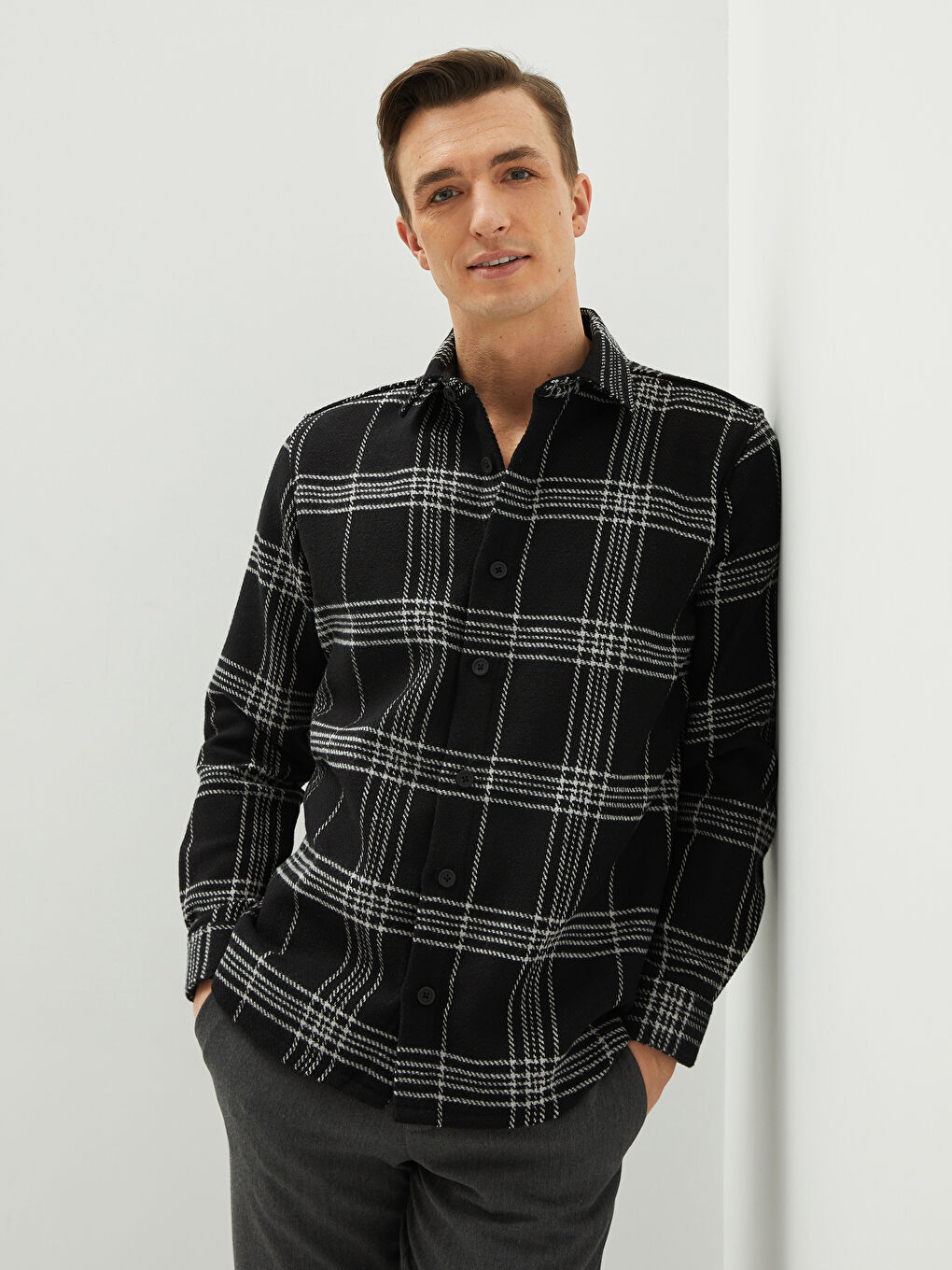 Gri Rahat Kalıp Uzun Kollu Ekose Erkek Oduncu Gömlek-1