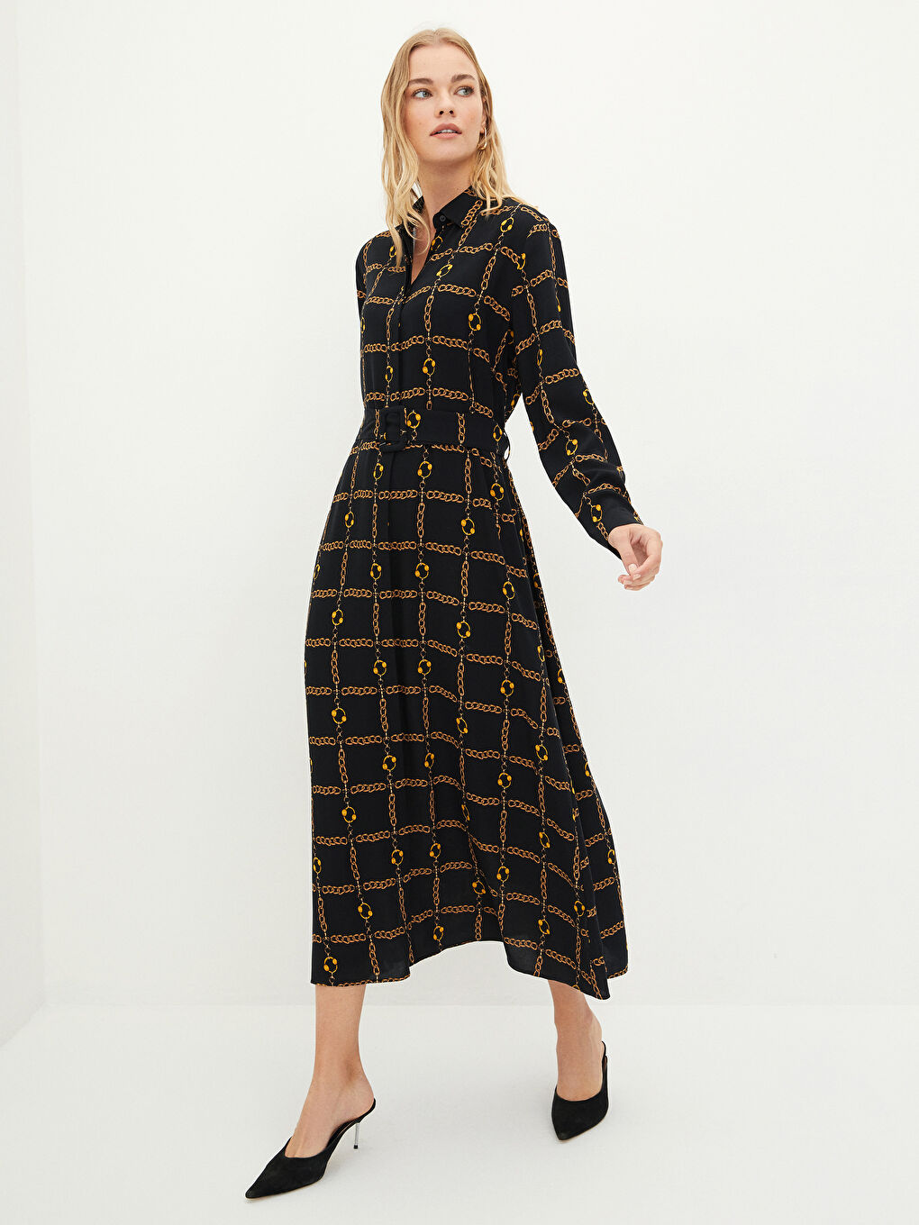 Siyah Önden Düğme Kapamalı Desenli Uzun Kollu Viskon Kadın Gömlek Gömlek Elbise-1