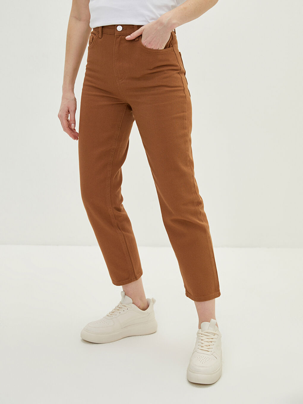 LCW Modest Pantalone Ženske od Gabardina sa Ravnim Džepovima i Udobnim Krojem -W1K702Z8-EEV