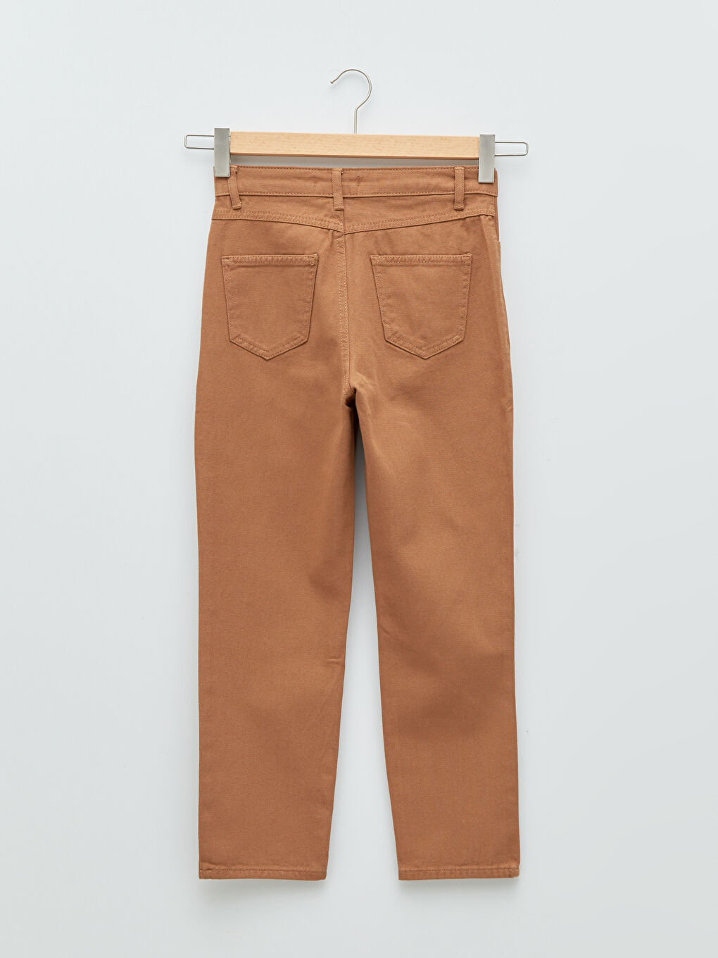 LCW Modest Pantalone Ženske od Gabardina sa Ravnim Džepovima i Udobnim Krojem -W1K702Z8-EEV