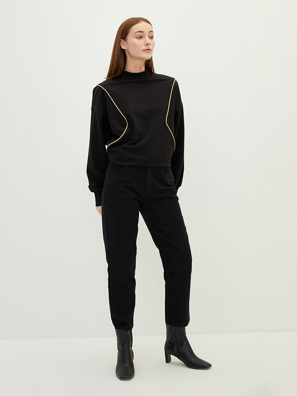 Comfortable Fit Straight Pocket Detailed Gabardine Fabric Women's Trousers-1