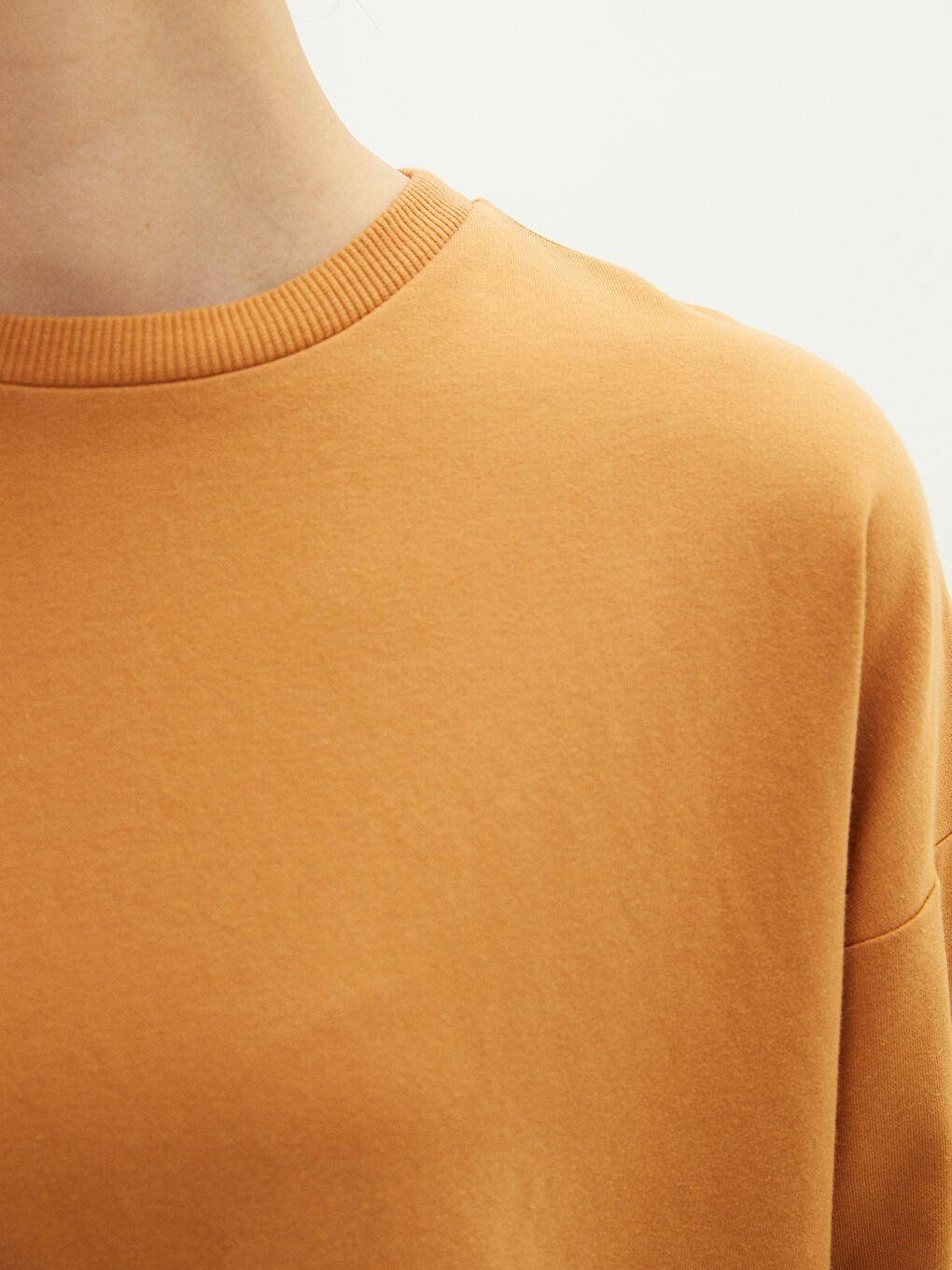Crew Neck Plain Long Sleeve Women's Sweatshirt Tunic-3