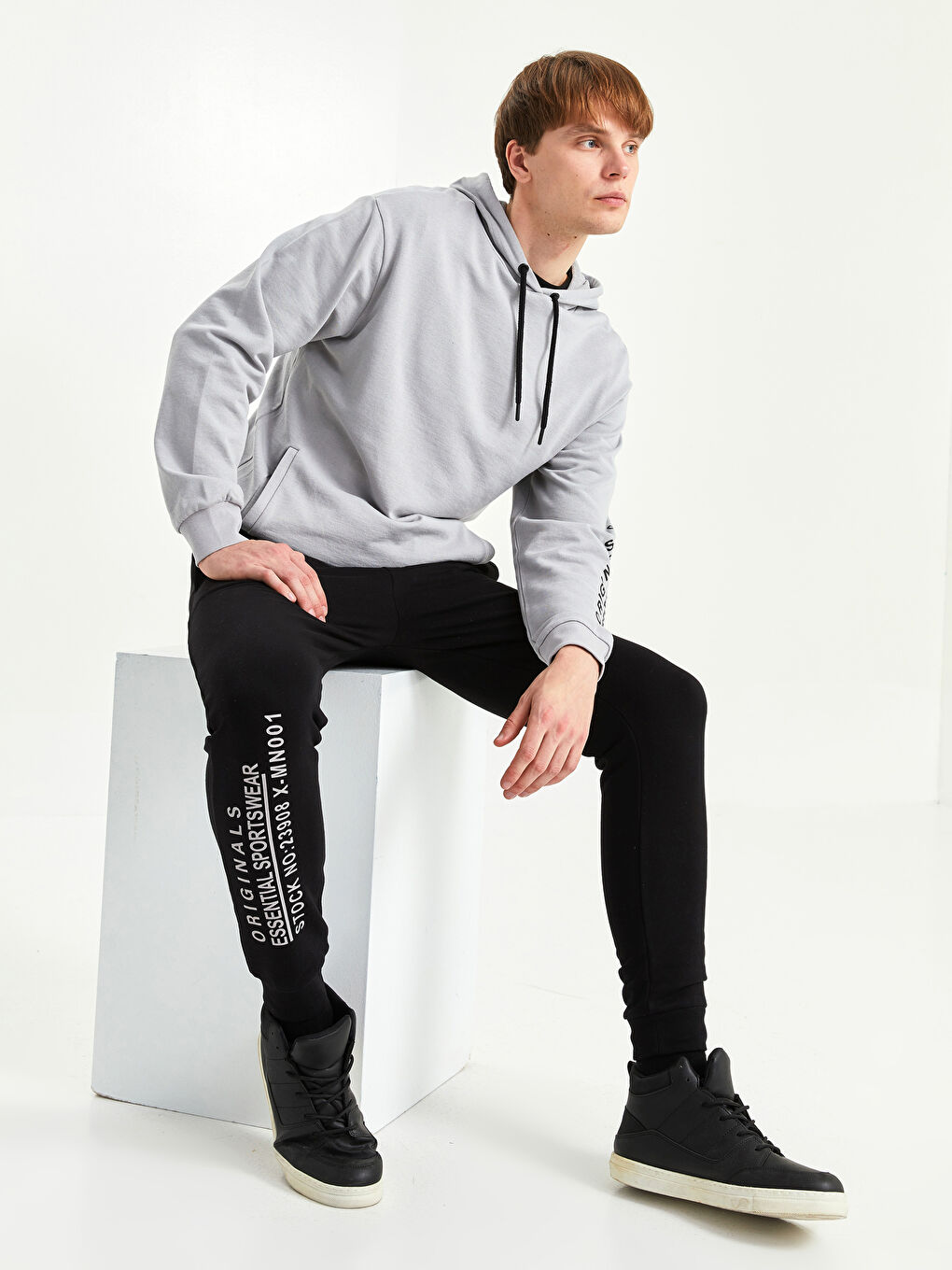 Siyah Standart Kalıp Erkek Jogger Eşofman Altı