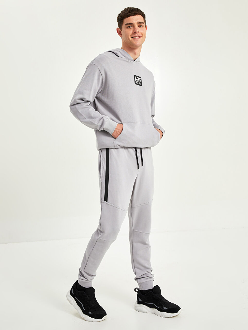 Gri Standart Kalıp Erkek Eşofman Altı-1