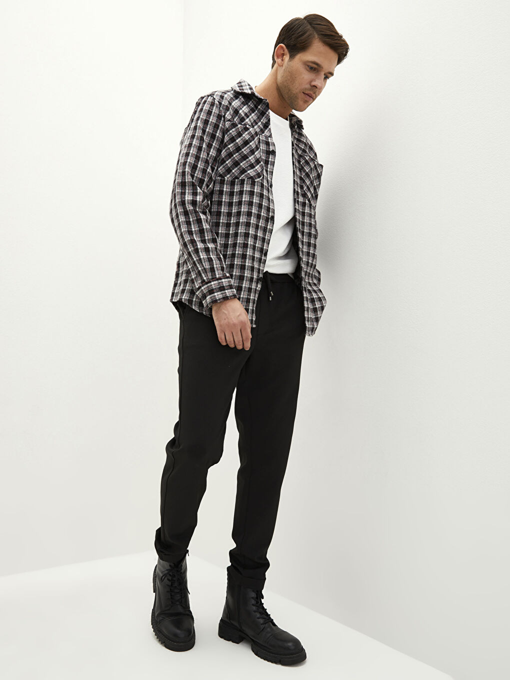 Men's Slim Fit Elastic Waist Trousers-1