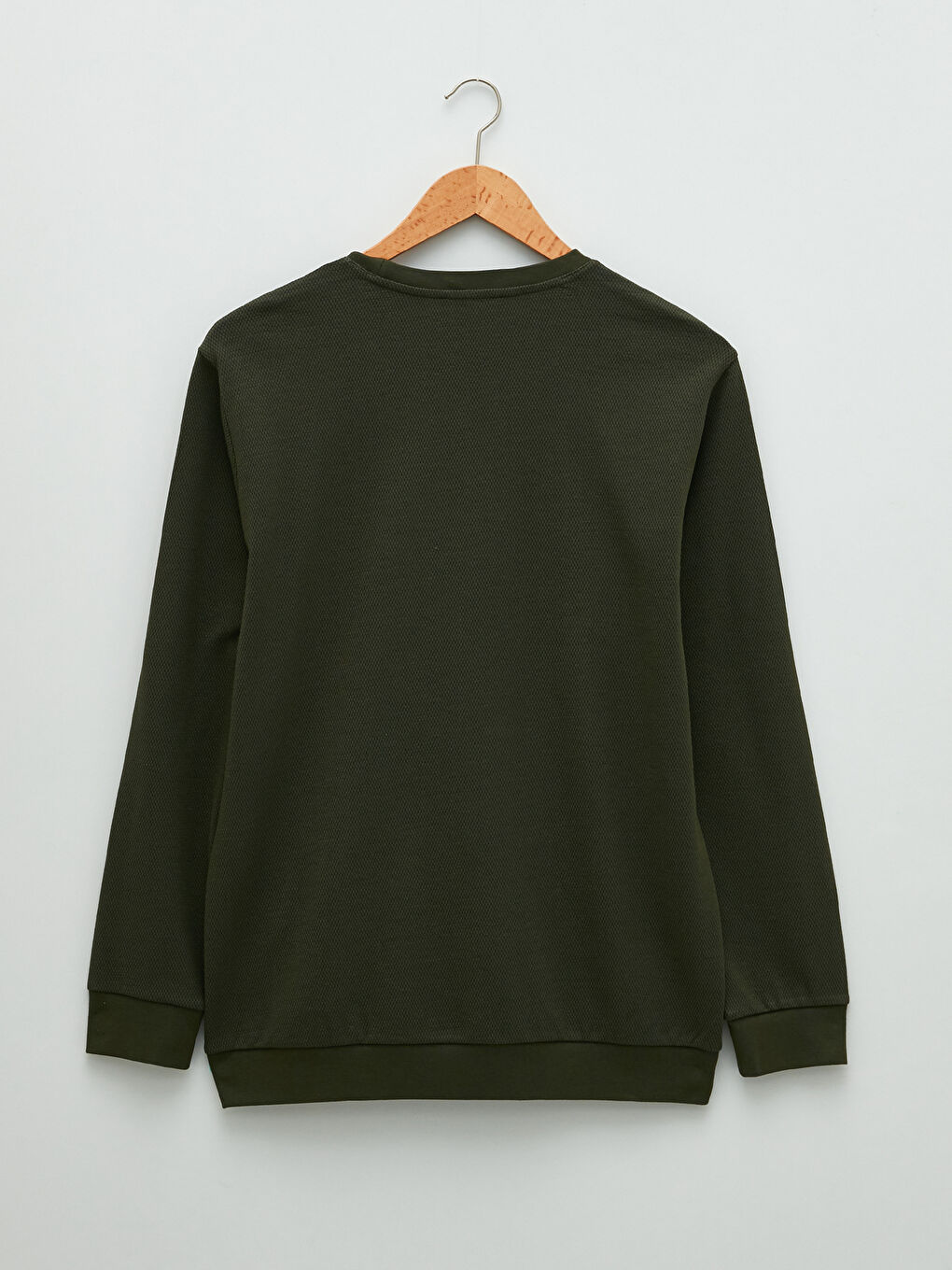 LCWAIKIKI Classic Sweatshirt für Herren in Übergröße mit Rundhalsausschnitt und langen Ärmeln -W1K833Z8-MKT