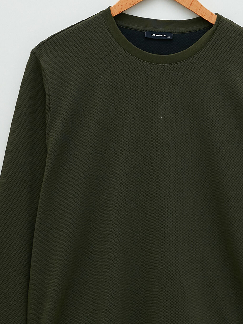LCWAIKIKI Classic Sweatshirt für Herren in Übergröße mit Rundhalsausschnitt und langen Ärmeln -W1K833Z8-MKT