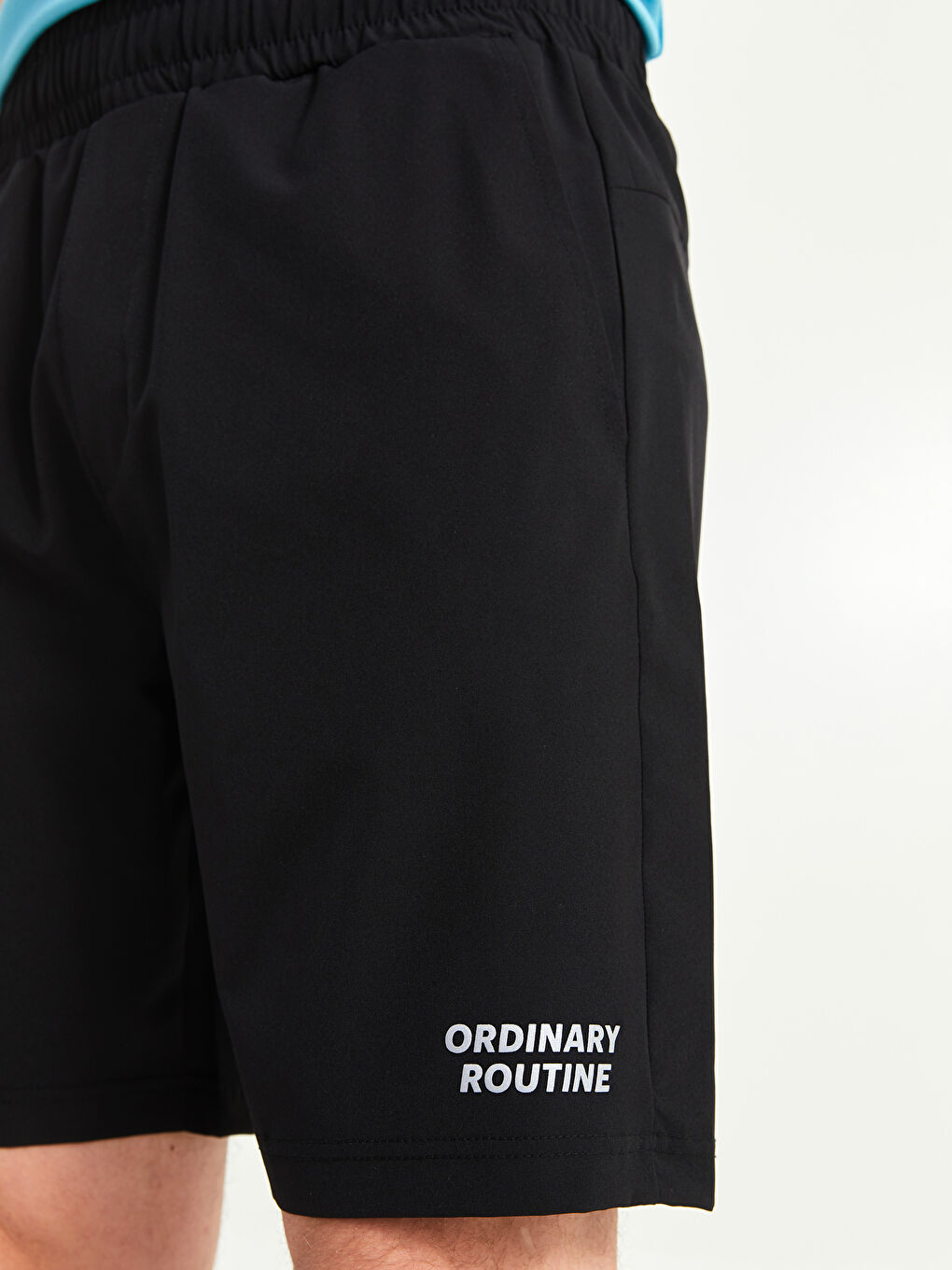Siyah Standart Kalıp Erkek Spor Şort-4