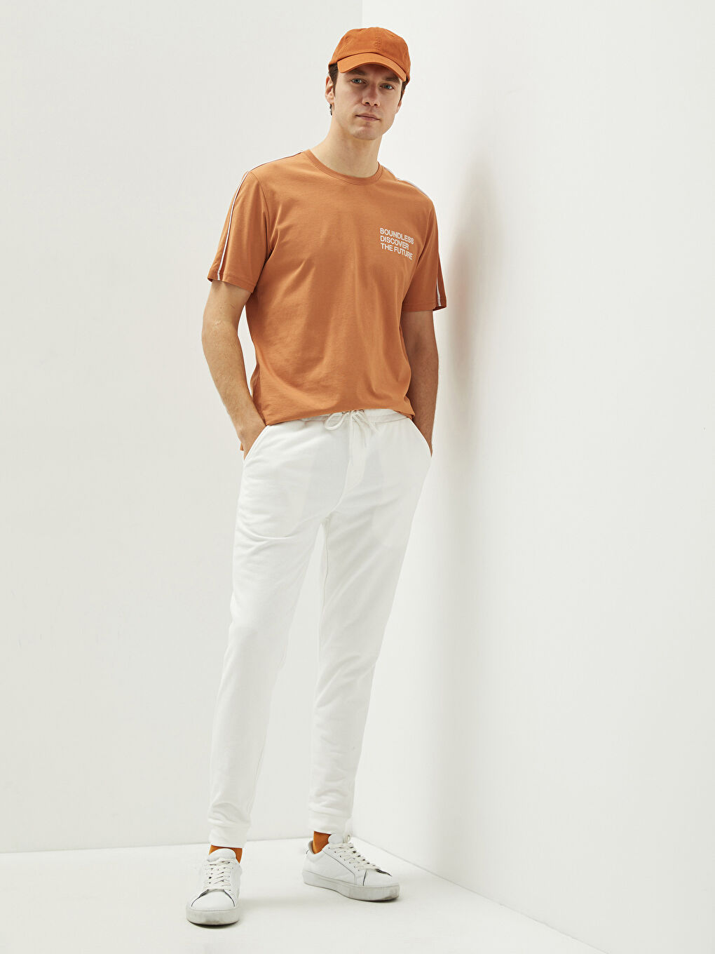 Стандартна кройка анцуг панталон за мъже-1